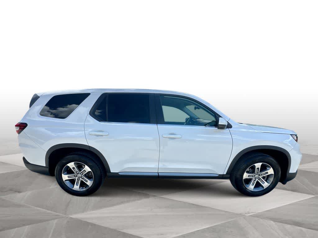 Thumbnail: 2023 Honda Pilot - 9