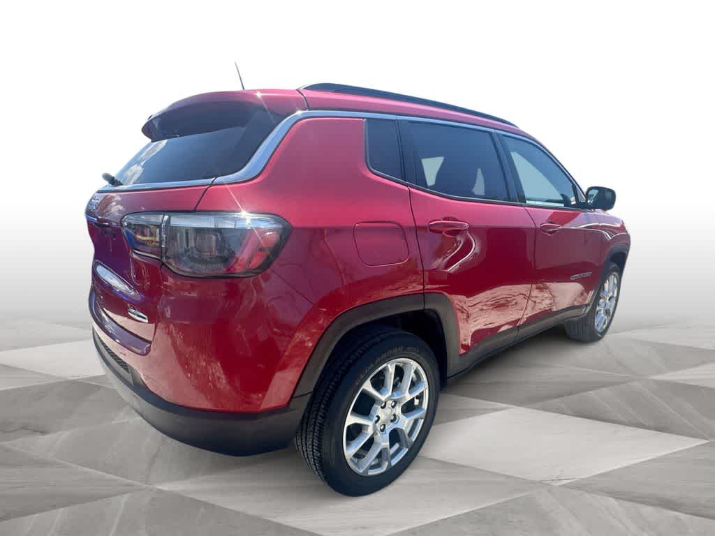 Thumbnail: 2023 Jeep Compass - 8
