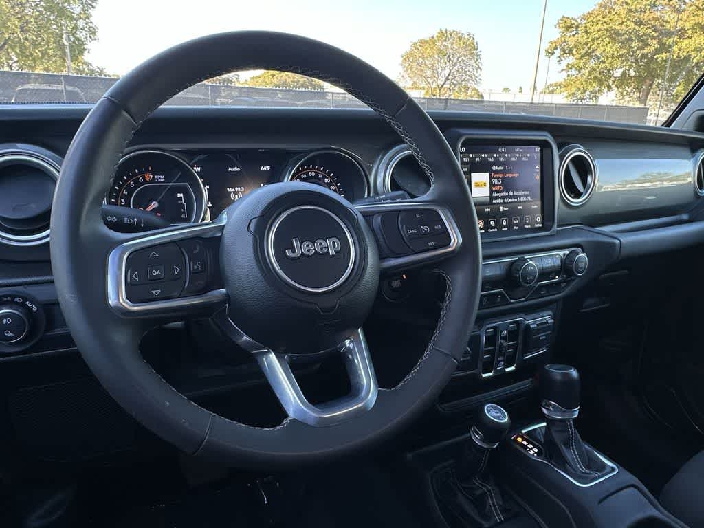 Thumbnail: 2023 Jeep Gladiator - 13