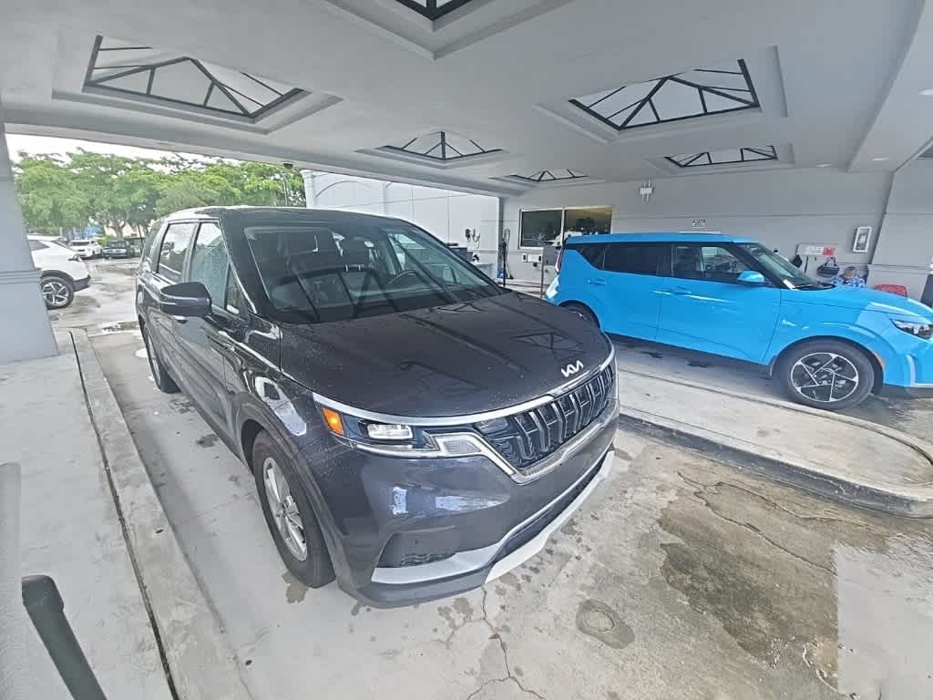 Thumbnail: 2023 Kia Carnival - 2