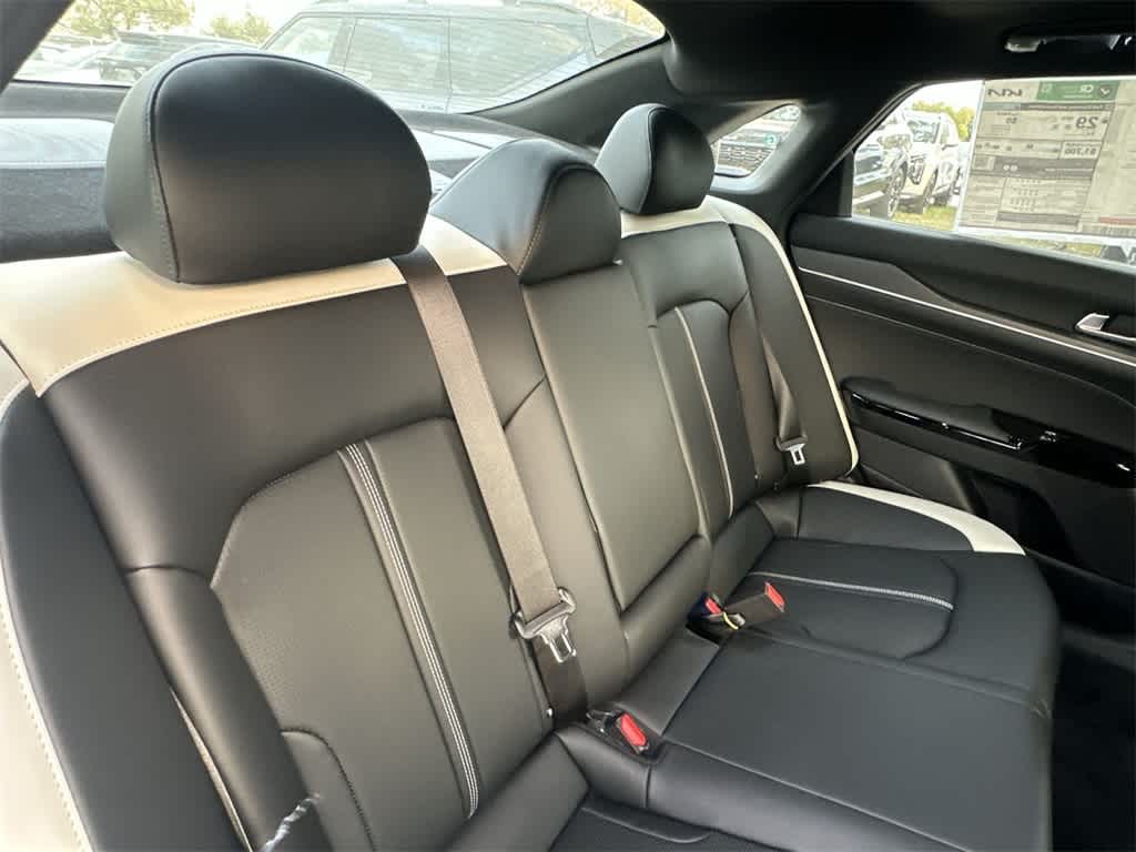 Thumbnail: 2026 Kia K5 - 26