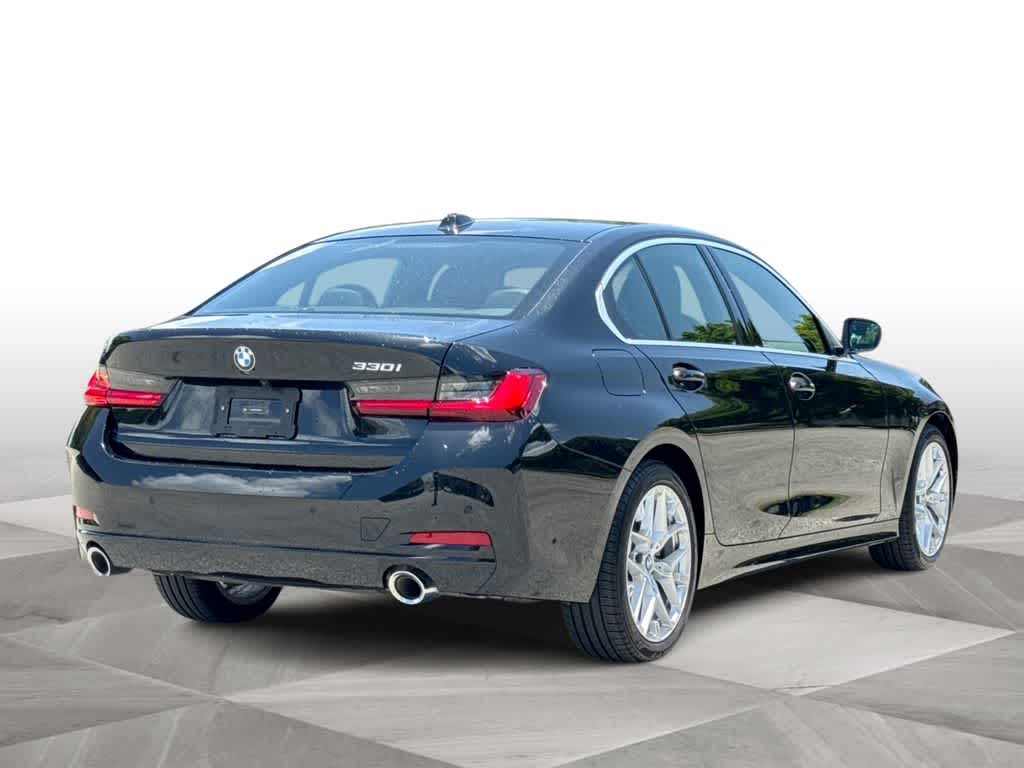 Thumbnail: 2026 BMW 3 Series - 8