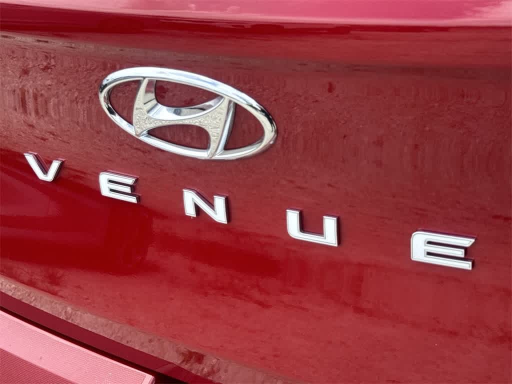 Thumbnail: 2023 Hyundai Venue - 10