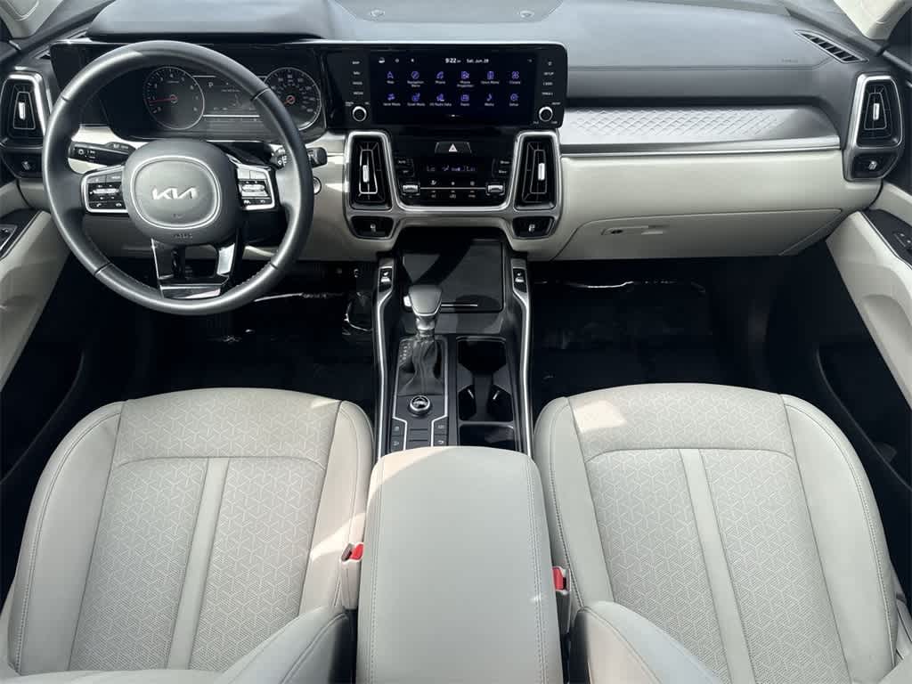 Thumbnail: 2022 Kia Sorento - 27