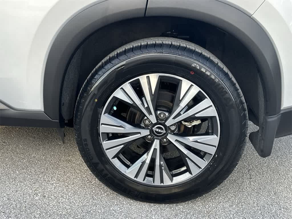 Thumbnail: 2023 Nissan Rogue - 11