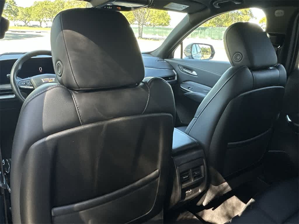 Thumbnail: 2025 Cadillac XT4 - 23