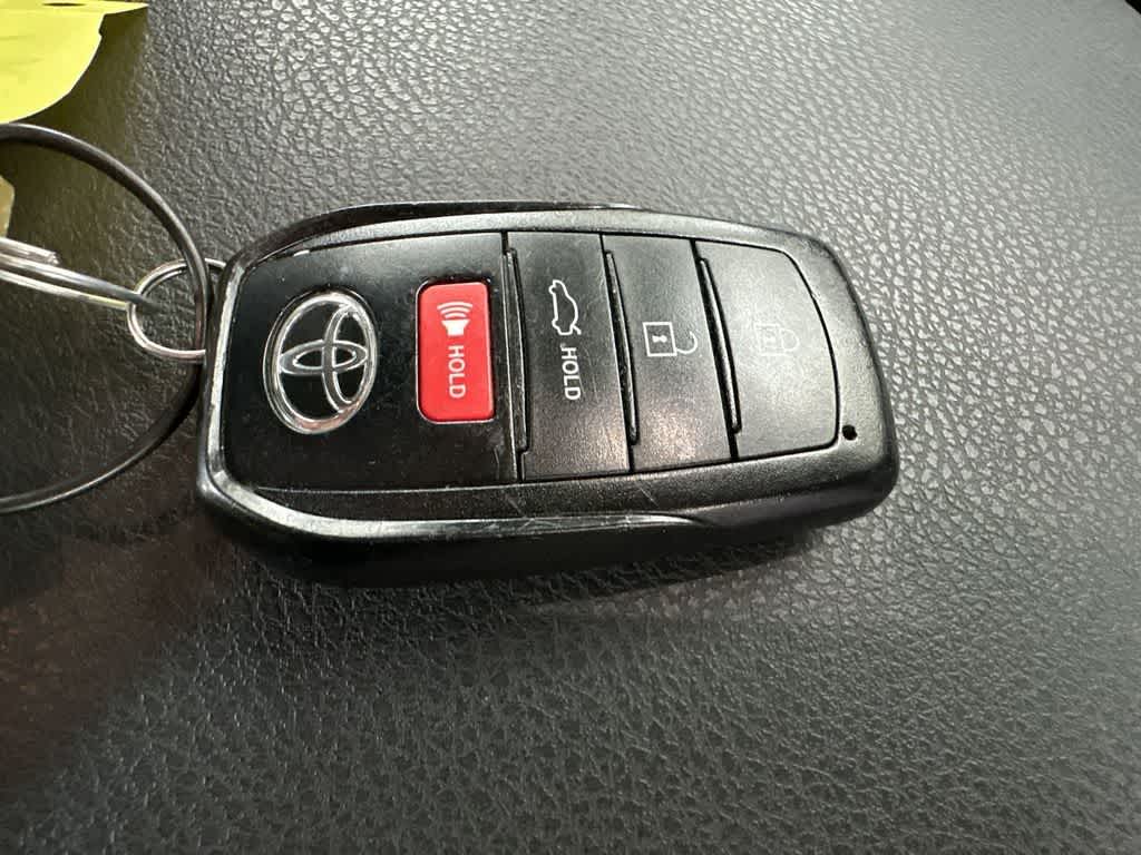 Thumbnail: 2025 Toyota Camry - 28