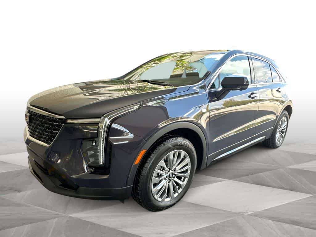 Thumbnail: 2025 Cadillac XT4 - 4