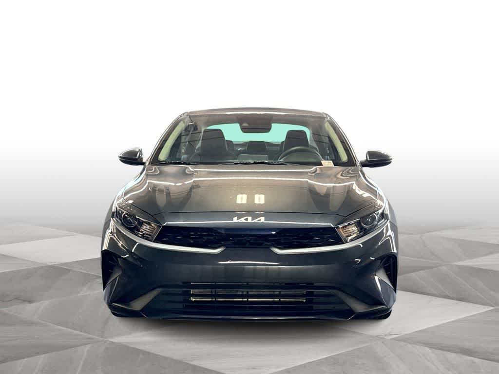 Thumbnail: 2024 Kia Forte - 3