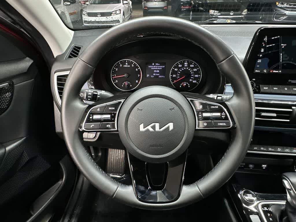 Thumbnail: 2023 Kia Seltos - 15