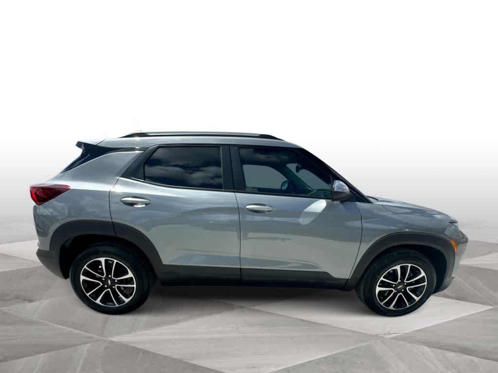 Thumbnail: 2025 Chevrolet TrailBlazer - 9