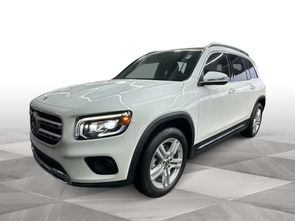 Thumbnail: 2023 Mercedes-Benz GLB - 4