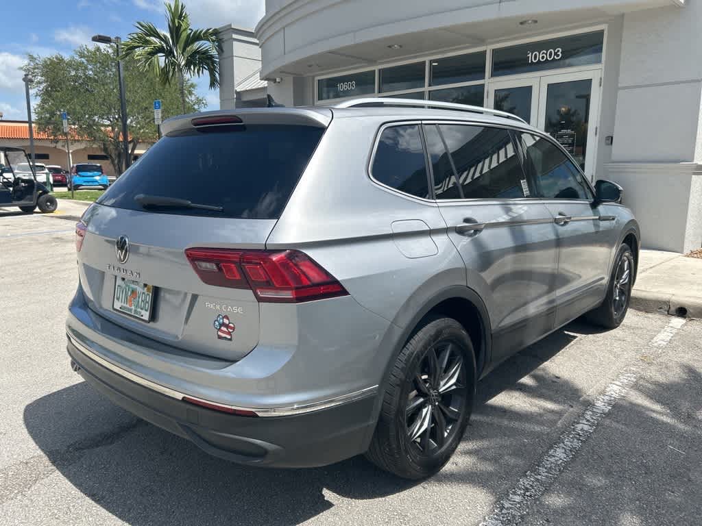 Thumbnail: 2023 Volkswagen Tiguan - 4