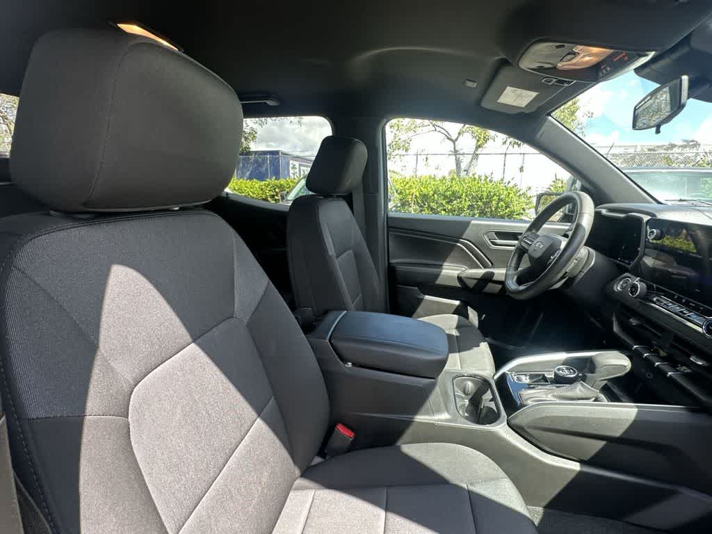 Thumbnail: 2023 Chevrolet Colorado - 27