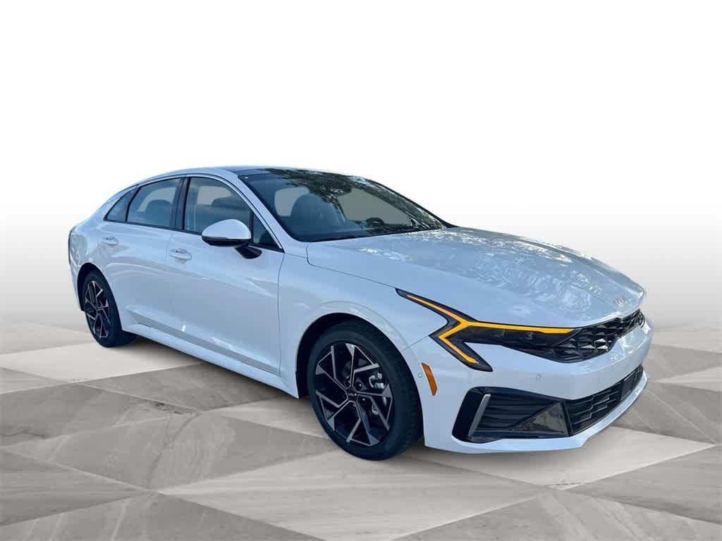 Thumbnail: 2025 Kia K5 - 2