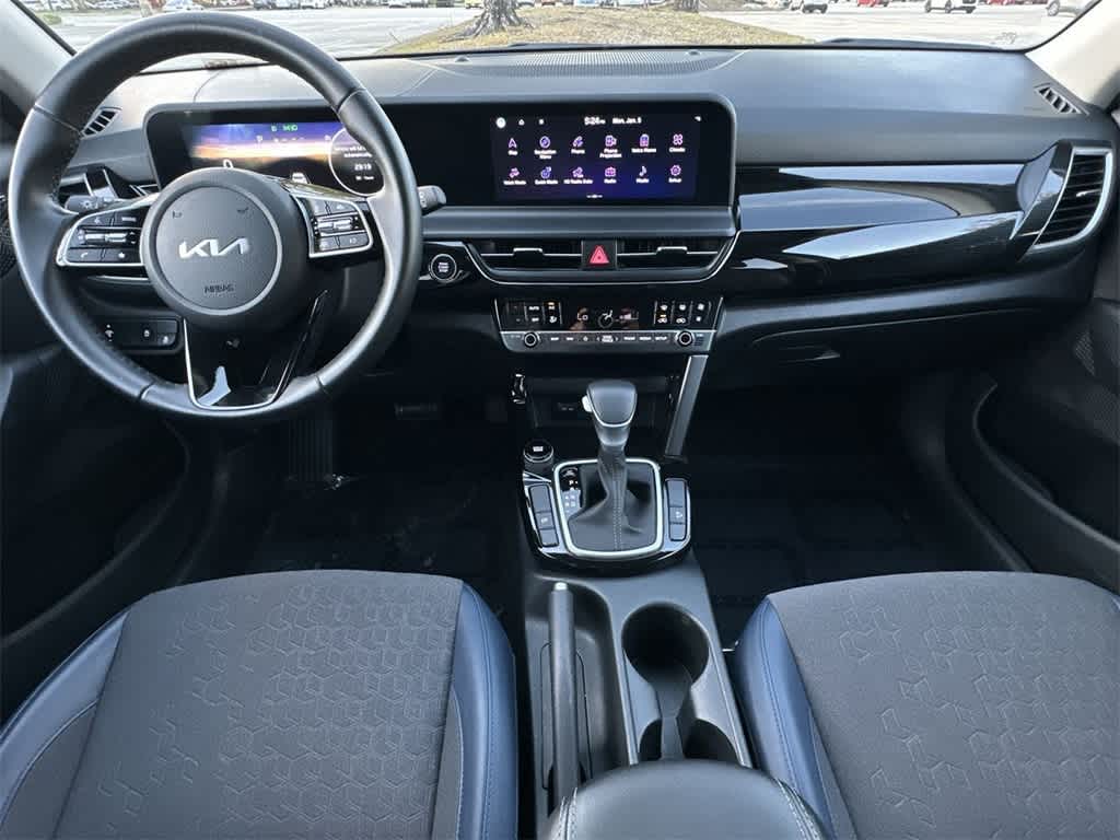 Thumbnail: 2024 Kia Seltos - 24