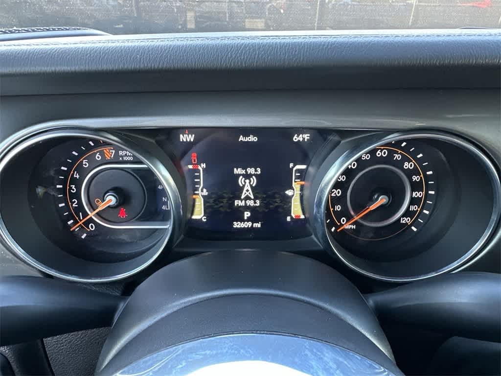 Thumbnail: 2023 Jeep Gladiator - 16