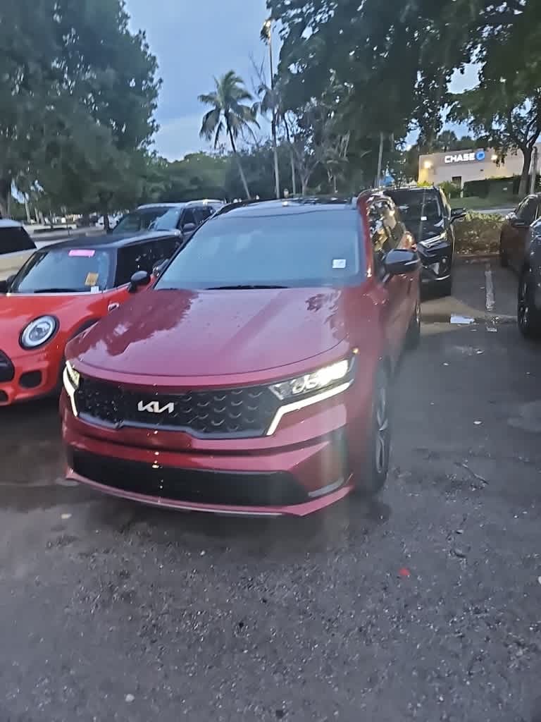 Thumbnail: 2022 Kia Sorento - 3