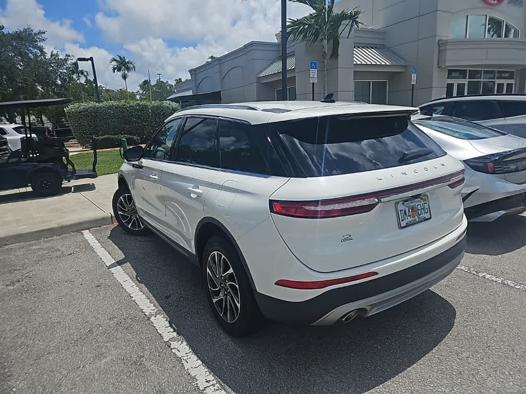 Thumbnail: 2021 Lincoln Corsair - 20