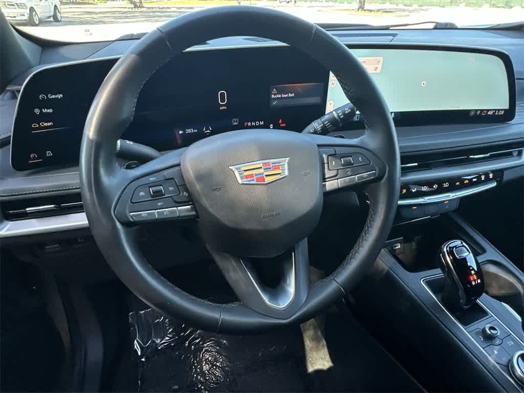 Thumbnail: 2025 Cadillac XT4 - 13