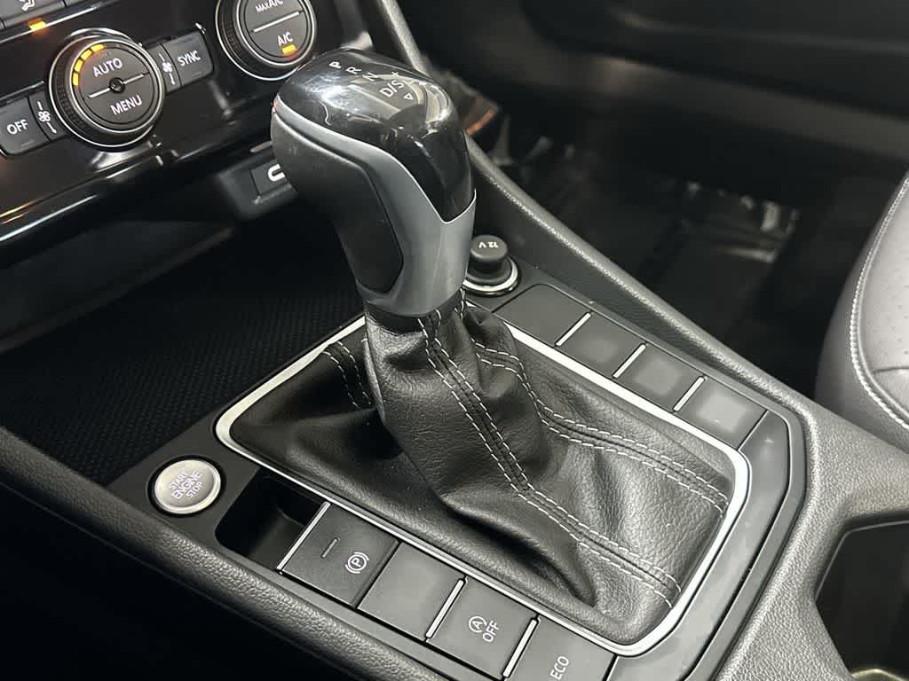 Thumbnail: 2024 Volkswagen Jetta - 21