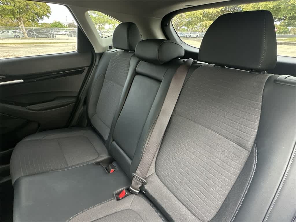 Thumbnail: 2023 Kia Seltos - 22