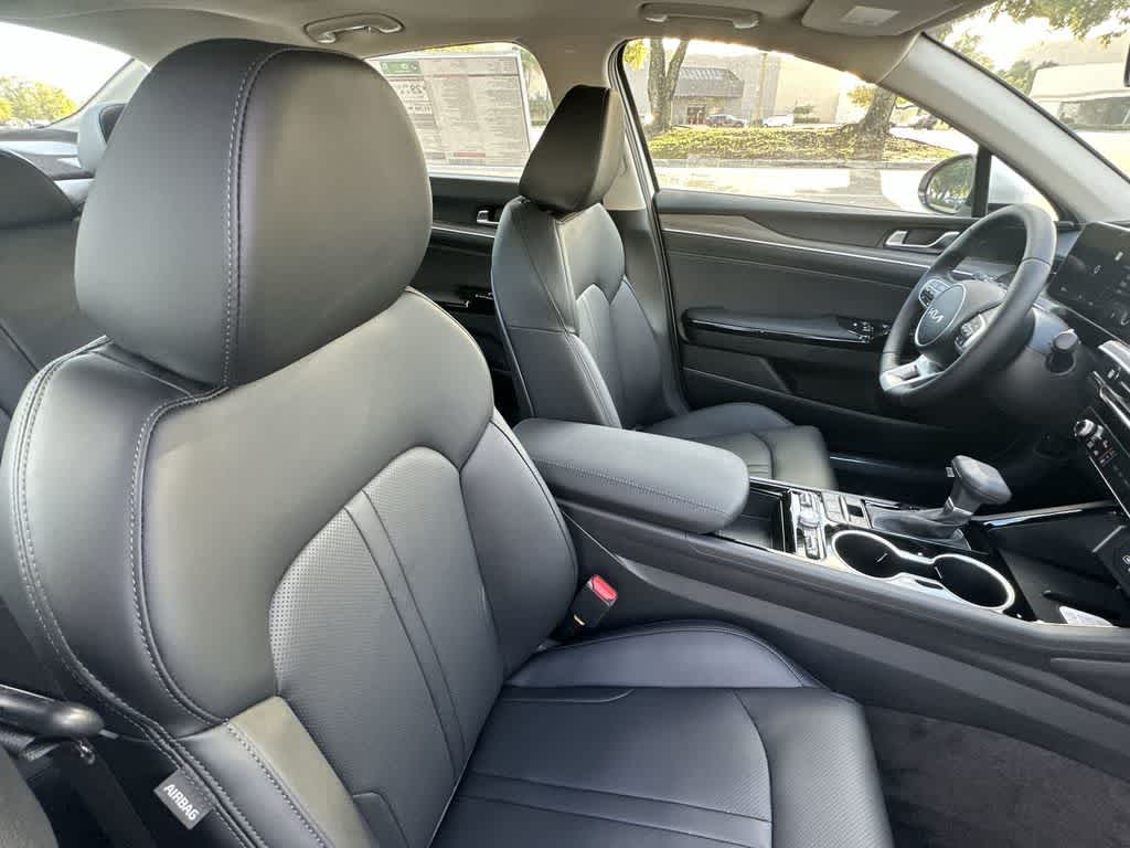 Thumbnail: 2026 Kia K5 - 27