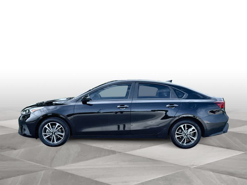 Thumbnail: 2024 Kia Forte - 5