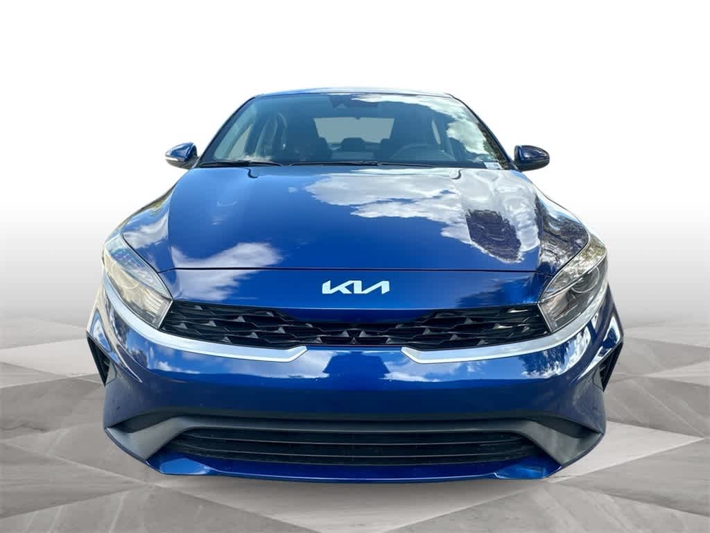 Thumbnail: 2023 Kia Forte - 3