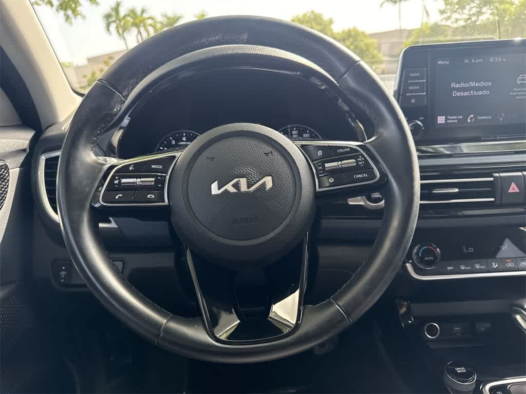 2023 Kia Seltos S 15