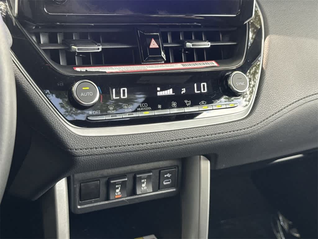 Thumbnail: 2023 Toyota Corolla Cross - 20