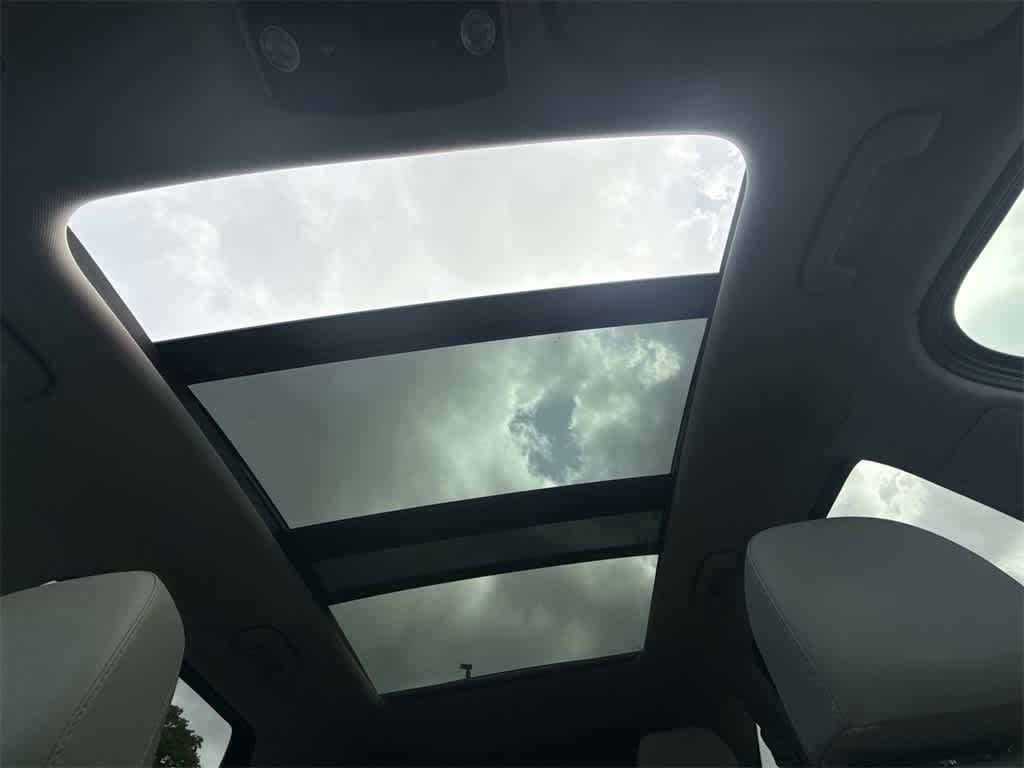 Thumbnail: 2022 Kia Sorento - 17