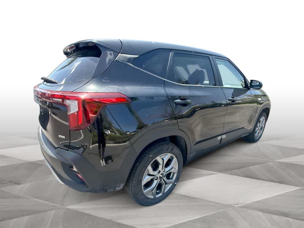 Thumbnail: 2026 Kia Seltos - 8