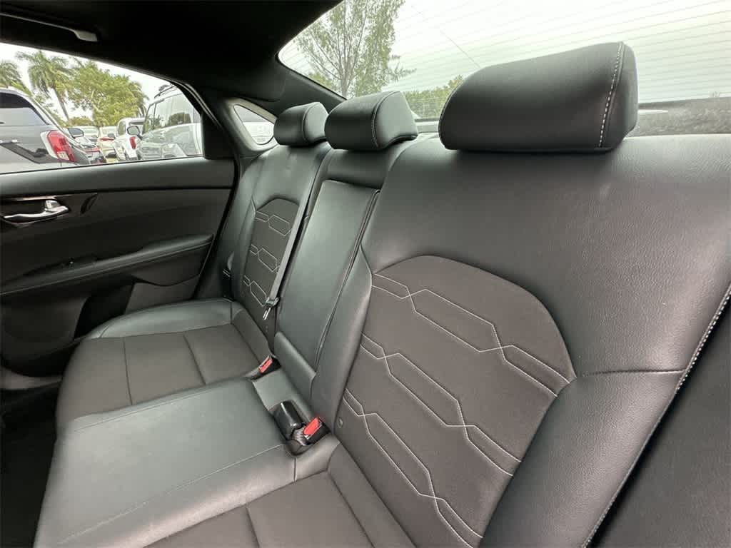 Thumbnail: 2024 Kia Forte - 21