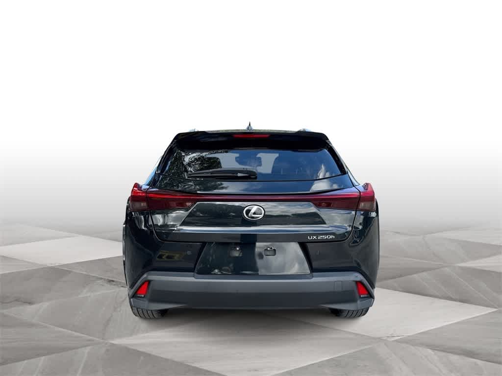 Thumbnail: 2023 Lexus UX - 7