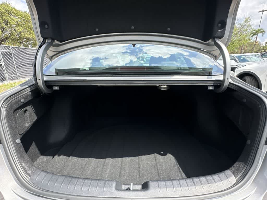 Thumbnail: 2022 Kia Forte - 25