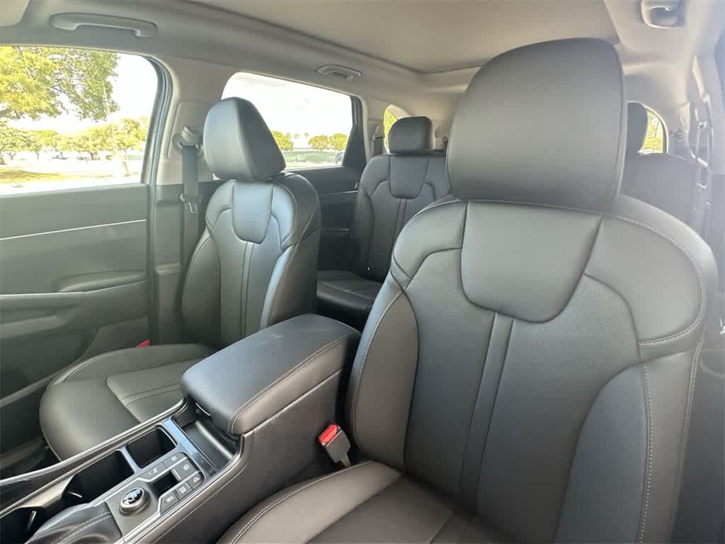 Thumbnail: 2026 Kia Sorento - 14