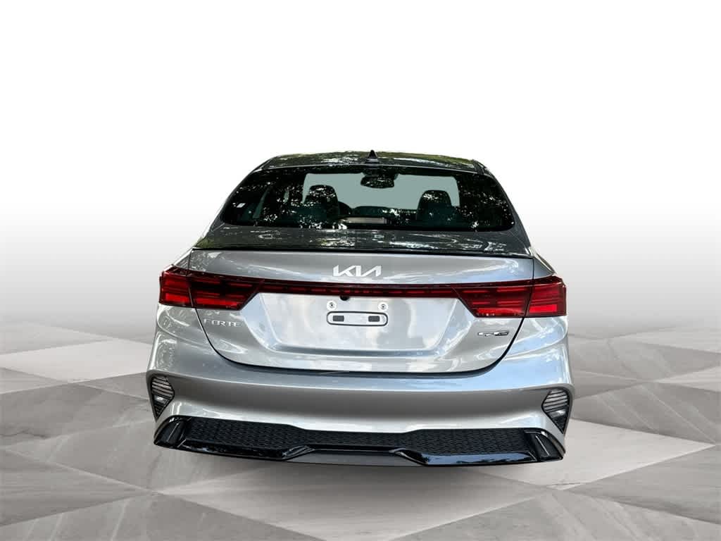 Thumbnail: 2024 Kia Forte - 7