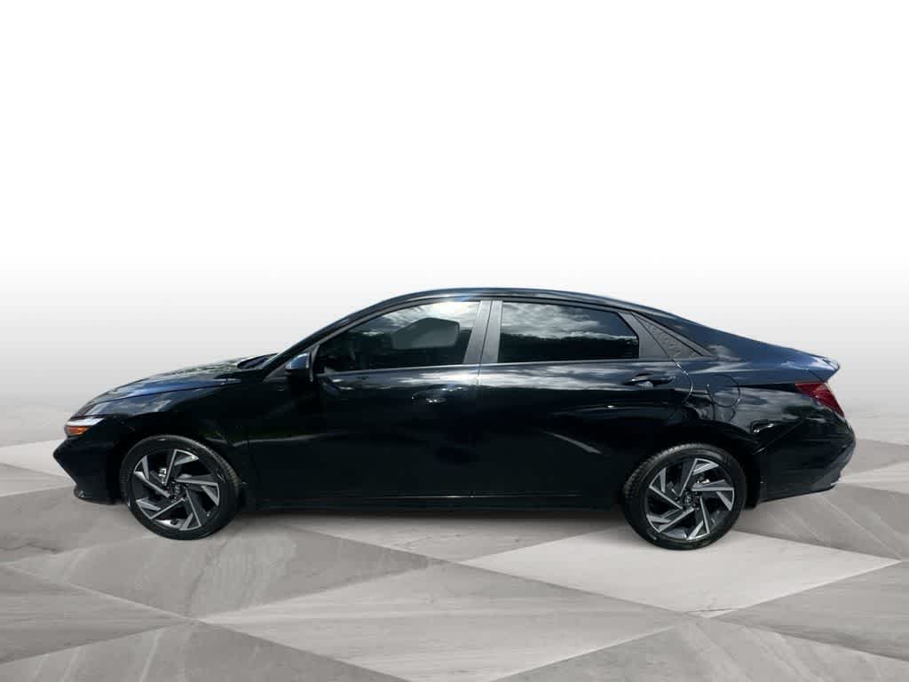 Thumbnail: 2025 Hyundai Elantra - 5