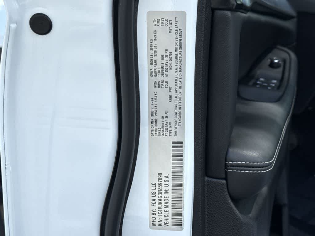 Thumbnail: 2024 Jeep Grand Cherokee L - 27