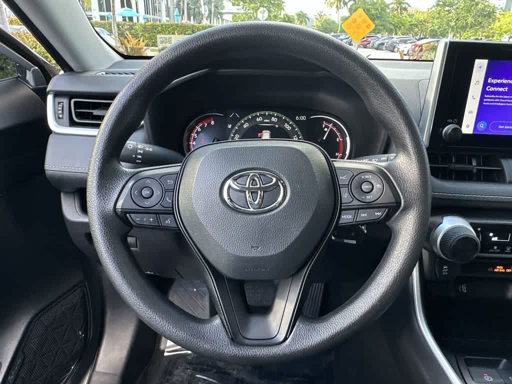 Thumbnail: 2025 Toyota RAV4 - 15