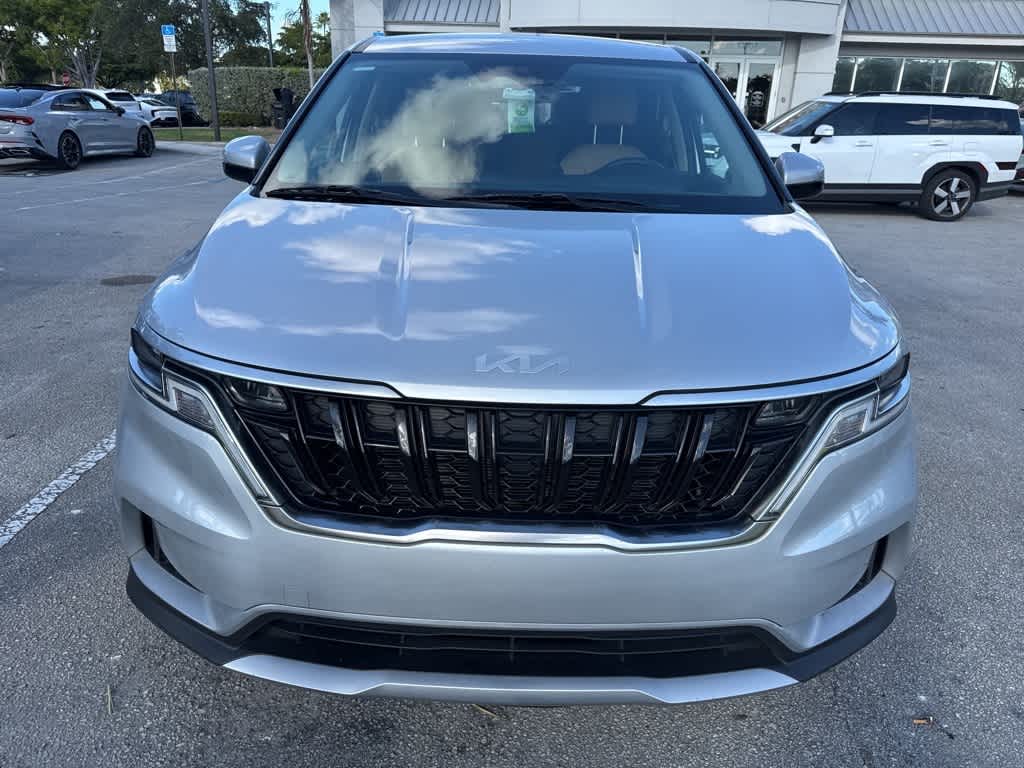 Thumbnail: 2023 Kia Carnival - 5