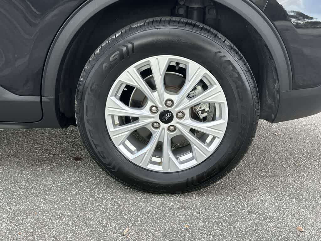 Thumbnail: 2024 Ford Escape - 11