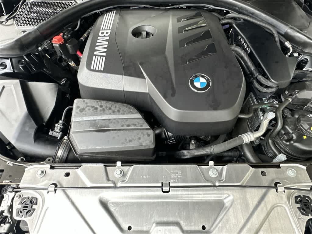 Thumbnail: 2025 BMW 3 Series - 12