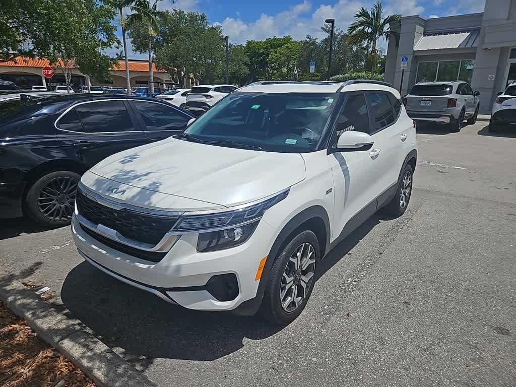 2023 Kia Seltos EX 6