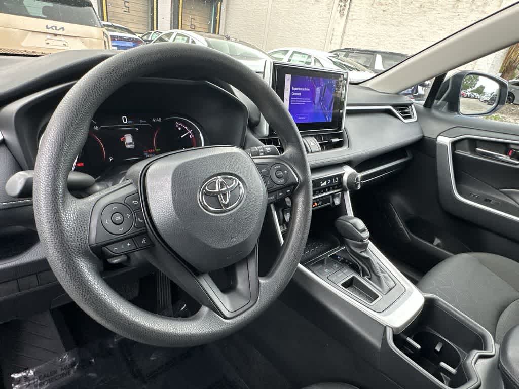 Thumbnail: 2024 Toyota RAV4 - 20