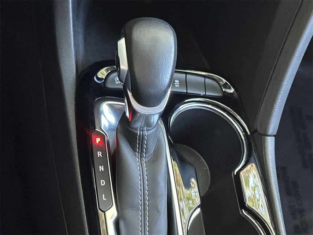 Thumbnail: 2023 Buick Encore GX - 21