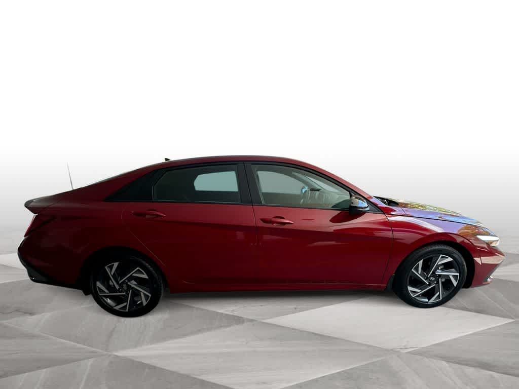 Thumbnail: 2025 Hyundai Elantra - 9