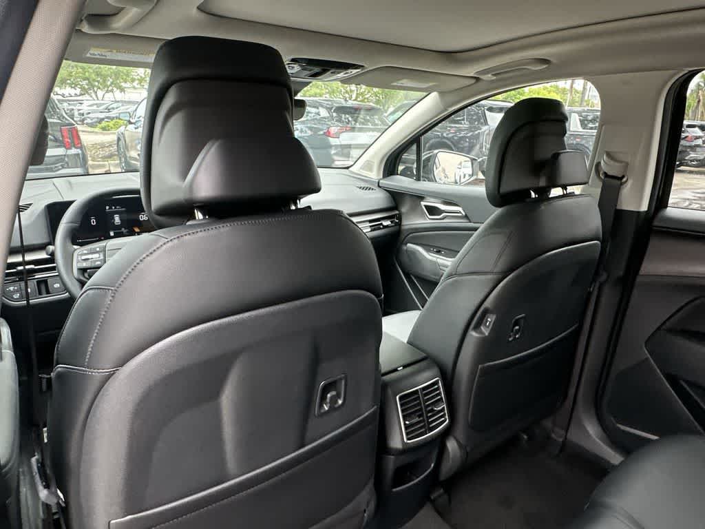 Thumbnail: 2026 Kia Sportage - 25