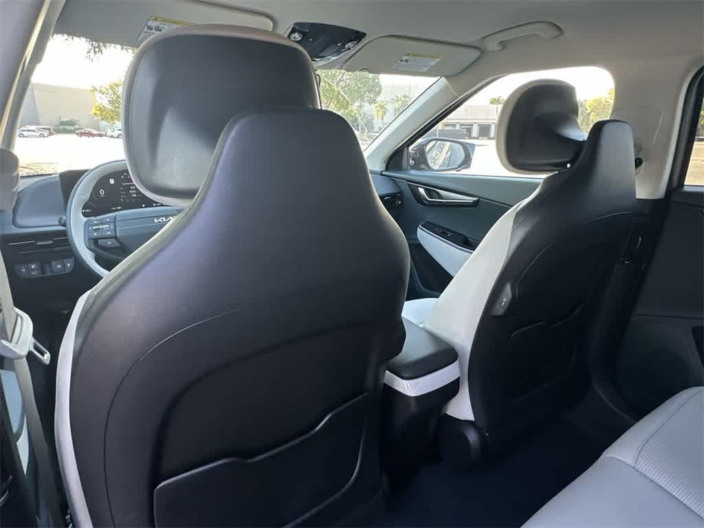 Thumbnail: 2025 Kia EV6 - 23